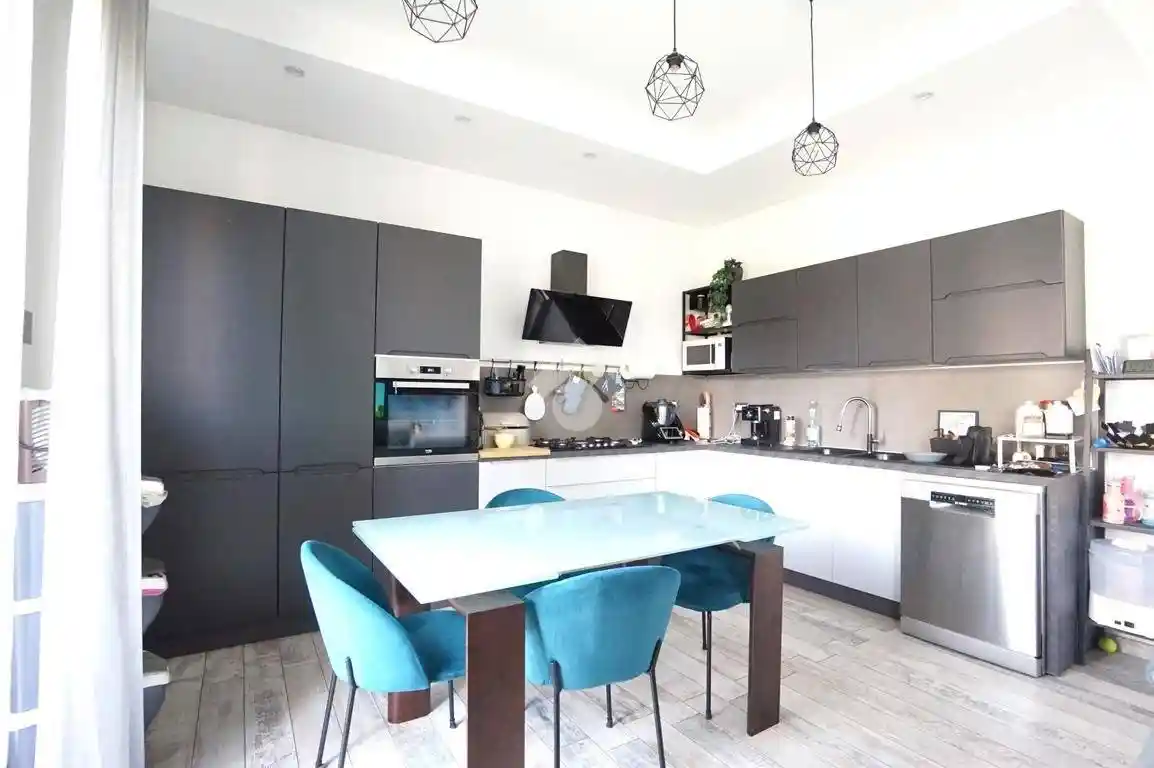 Trilocale via Riccardo Simonini 27, Villaggio Zeta, Modena - foto 2