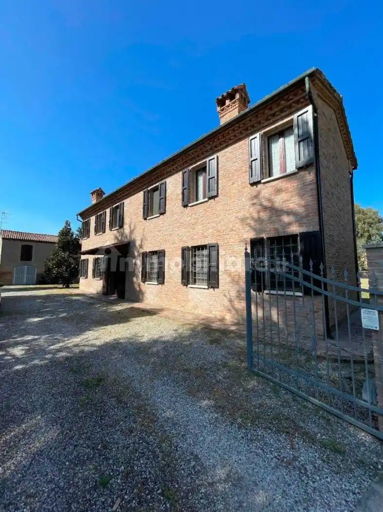 Casa indipendente in vendita a Ferrara