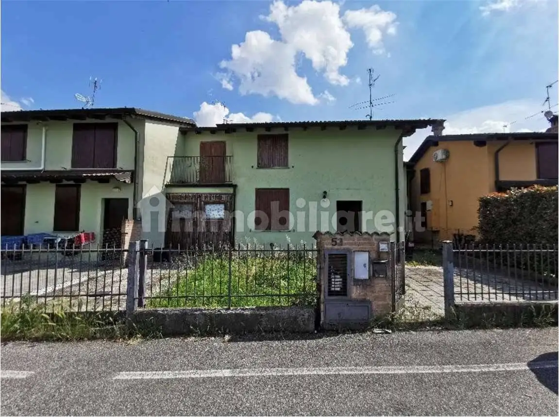 Villetta a schiera in asta a Casaletto Vaprio