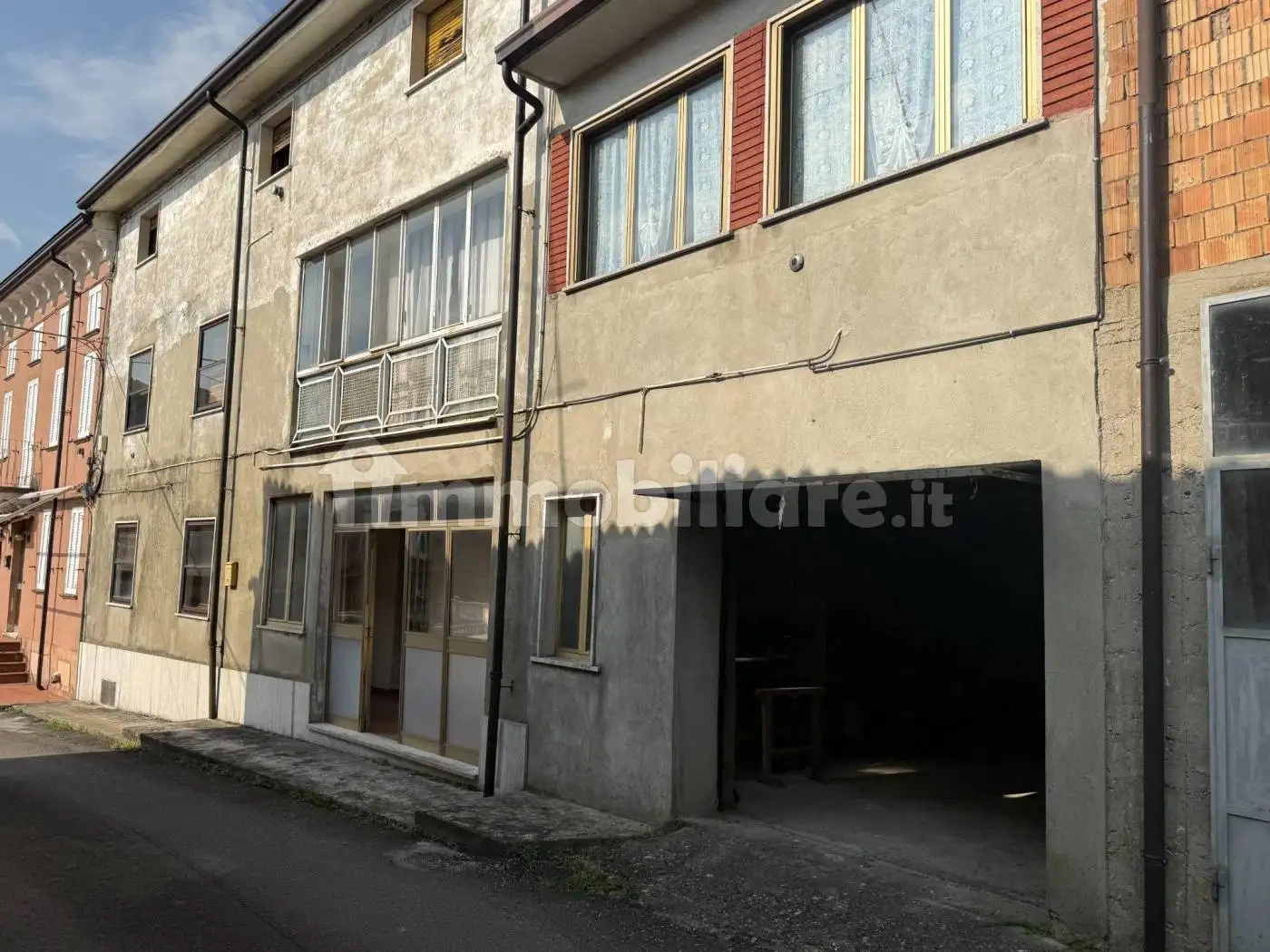 Casa indipendente in vendita a Colli Verdi