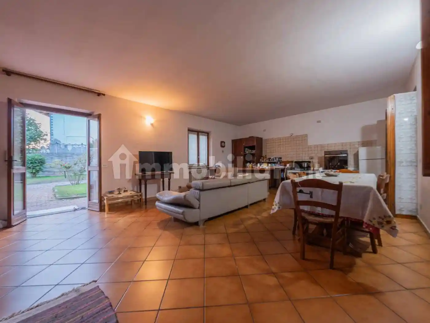 Casale frazione Valenzani, Quarto - Valenzani, Asti - foto 2