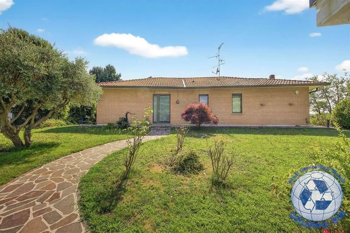 Villa in vendita a Camparada