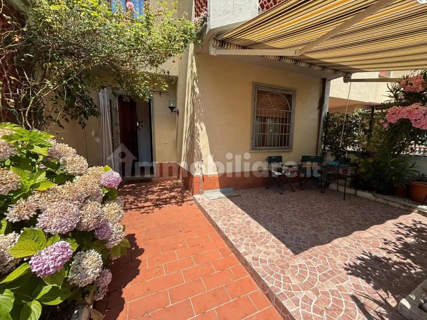 Villetta a schiera in vendita a Massa