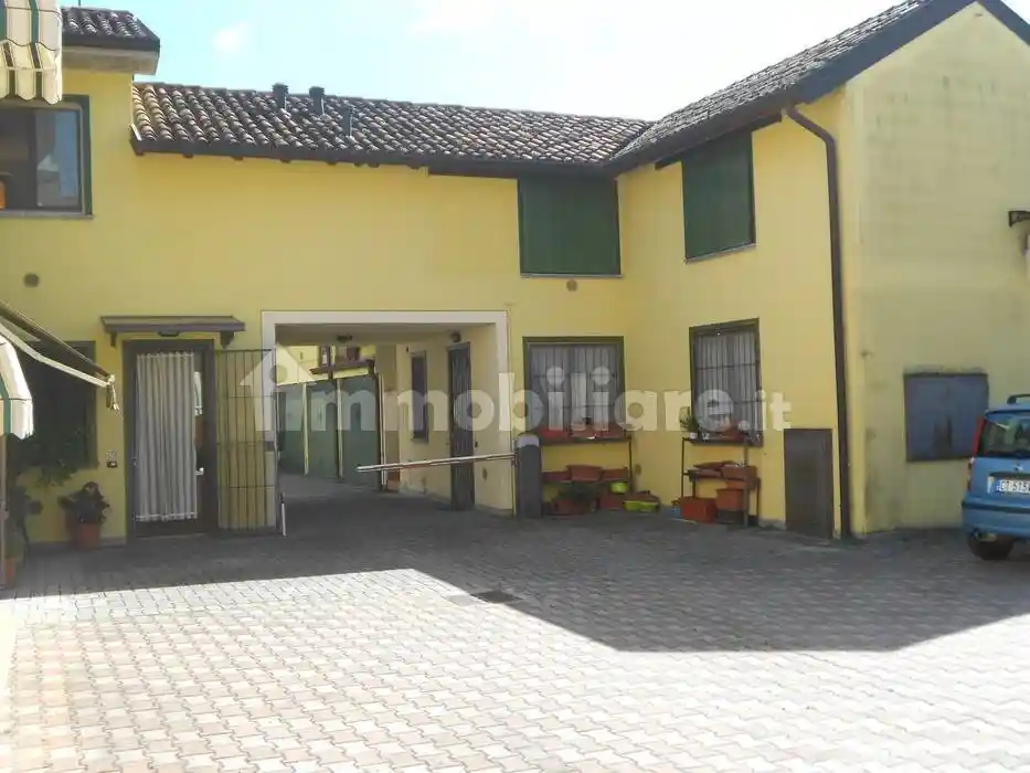 Appartamento in vendita a Pandino