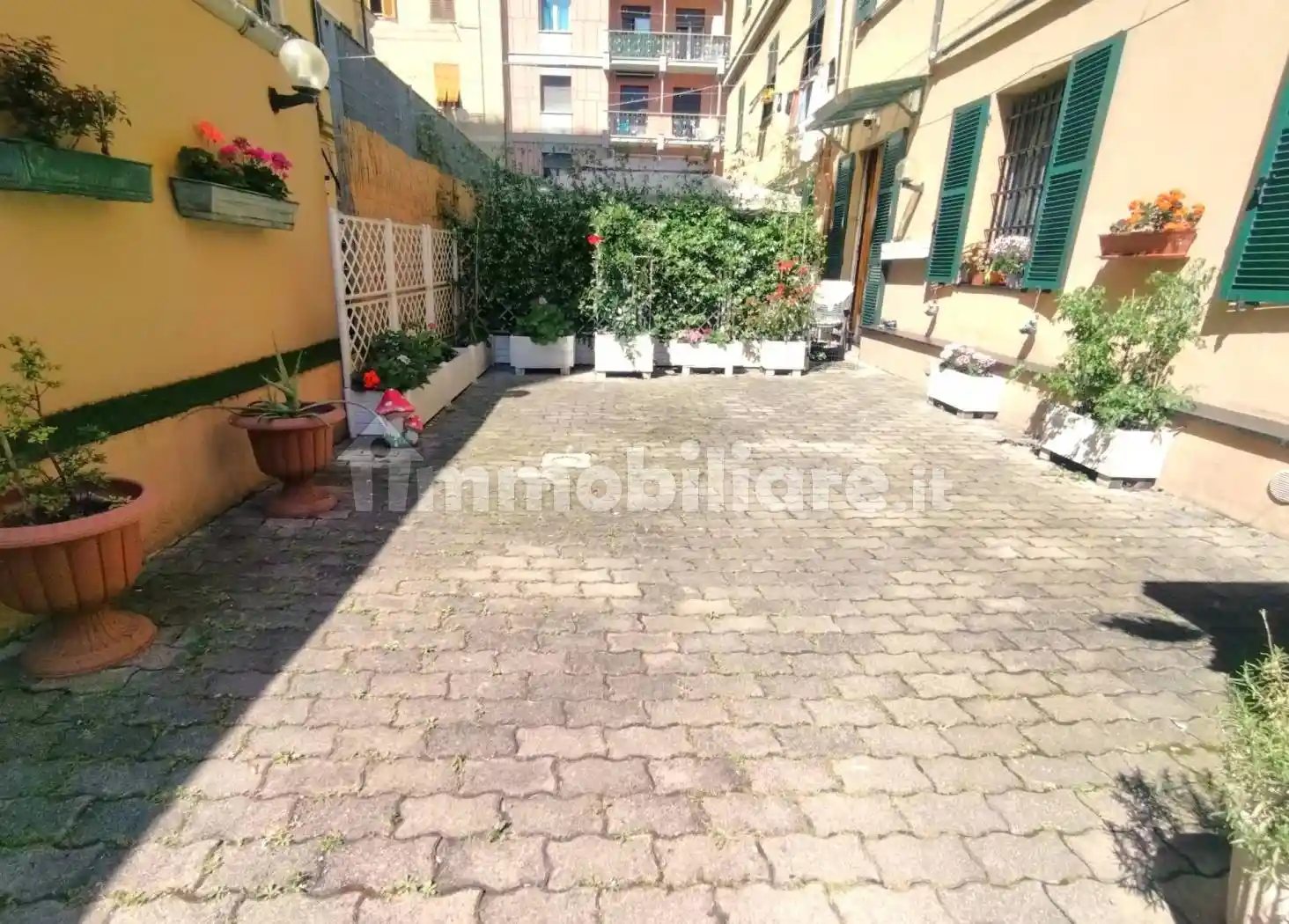 Appartamento in vendita a Genova