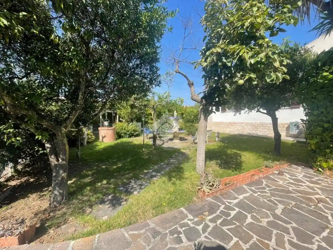 Casa indipendente in vendita a Terracina