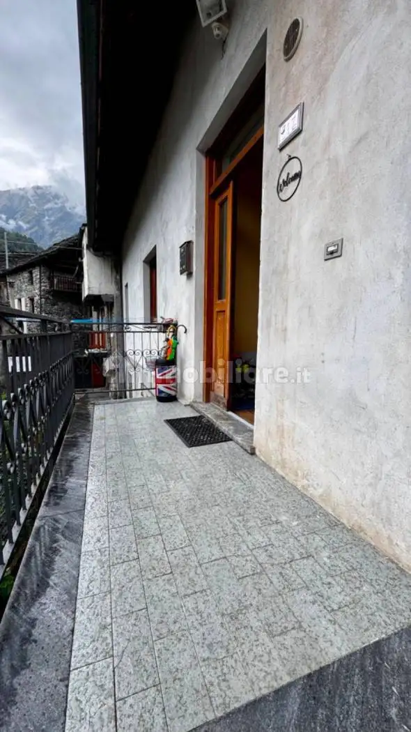 Terratetto unifamiliare via Santa Maria 15, Antronapiana, Antrona Schieranco - foto 2