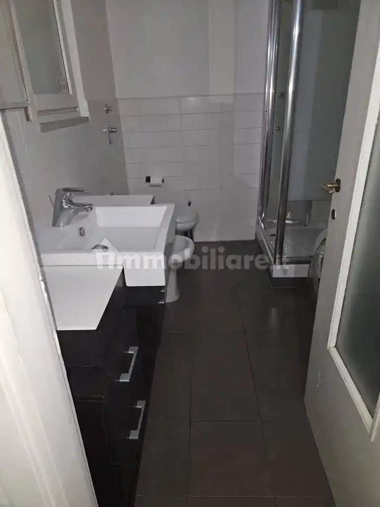 Trilocale via Lorenteggio 145, Giambellino, Milano - foto 4