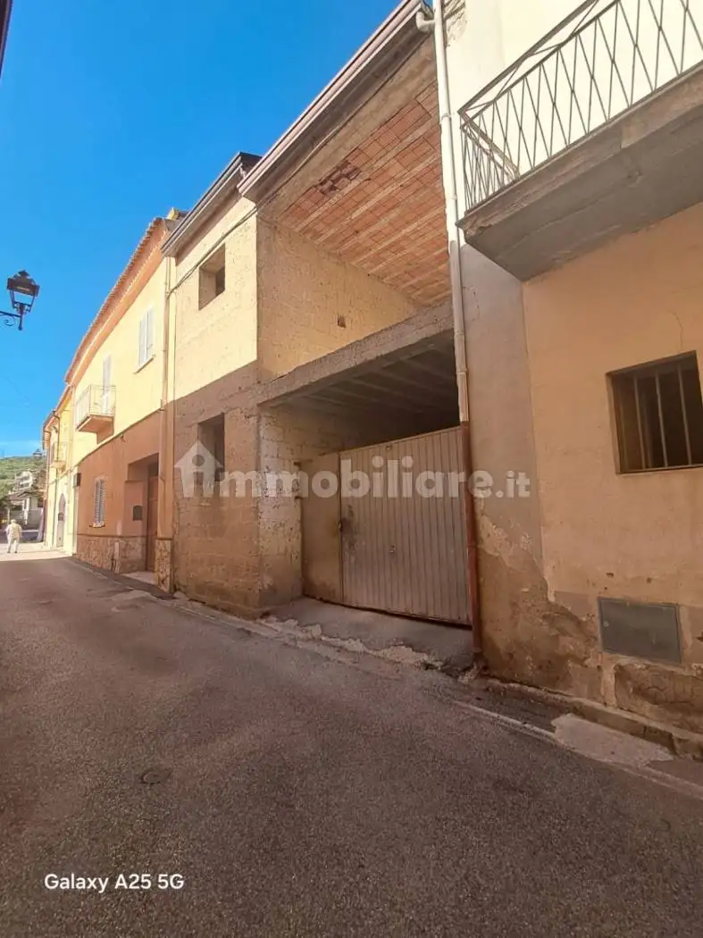 Casa indipendente in vendita a Moiano