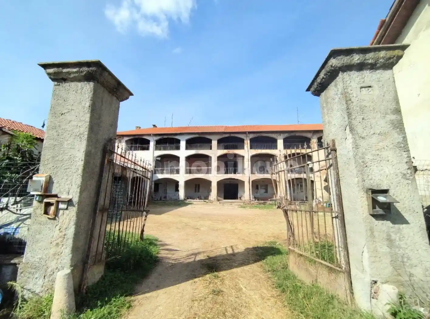 Rustico - Casale in vendita a Arluno