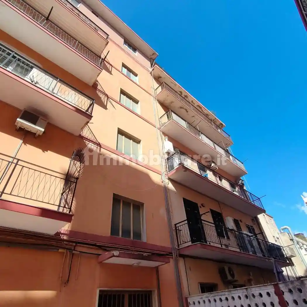 Trilocale via Emilio Cuzzocrea, Centro Storico, Reggio Calabria - foto 3