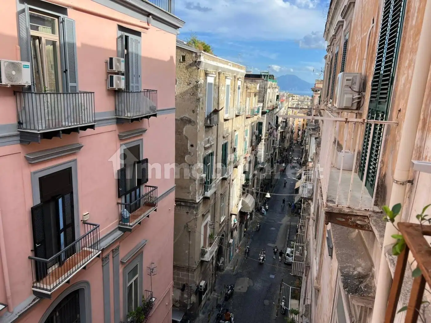 Appartamento in vendita a Napoli