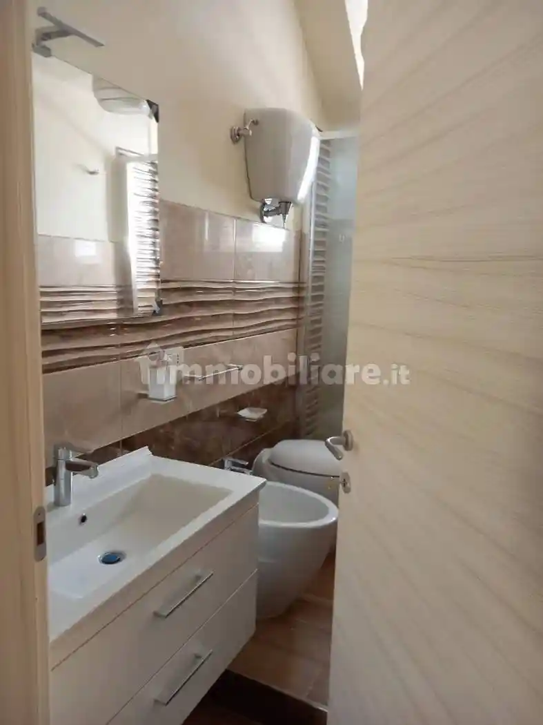 Bilocale viale Giacomo Matteotti No Number, Centro, Vibo Valentia - foto 2