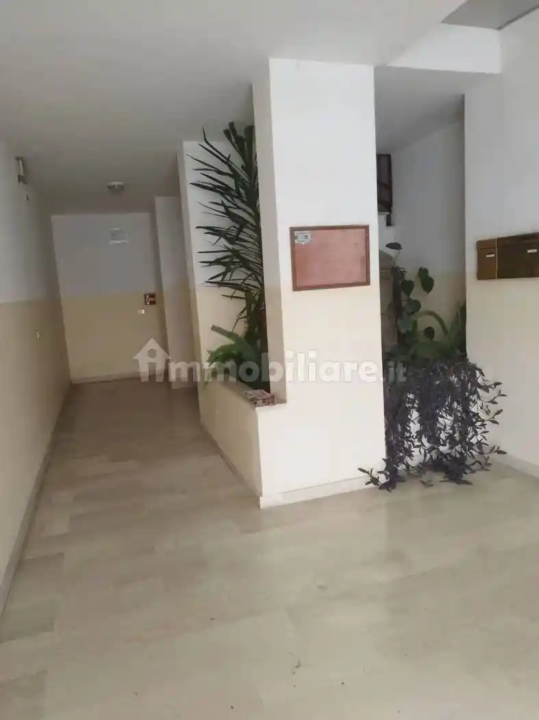 Quadrilocale viale Affaccio No Number, Centro, Vibo Valentia - foto 2