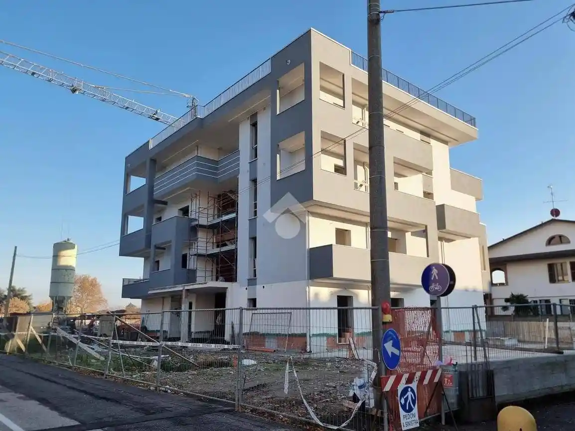 Appartamento in vendita a Carugate