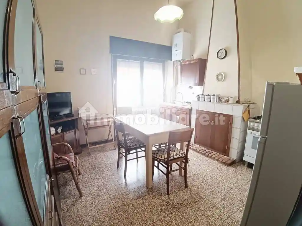 Terratetto unifamiliare 179 m², buono stato, Centro, Avezzano - foto 4