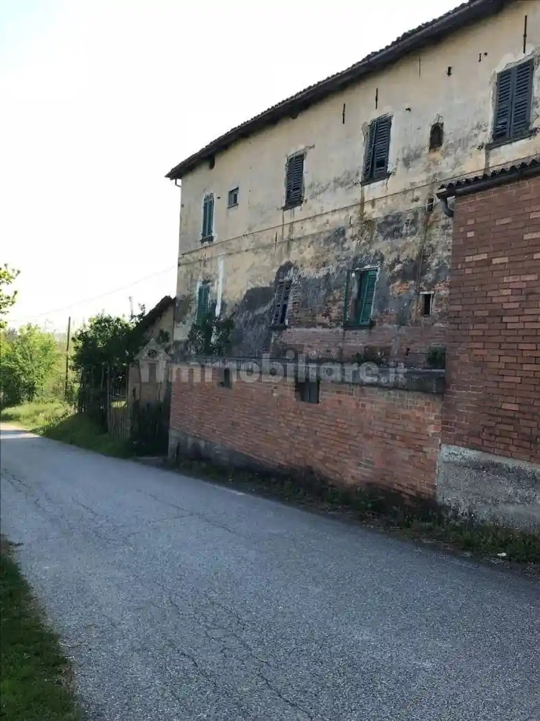 Cascina, da ristrutturare, 184 m², Castelnuovo Calcea - foto 4
