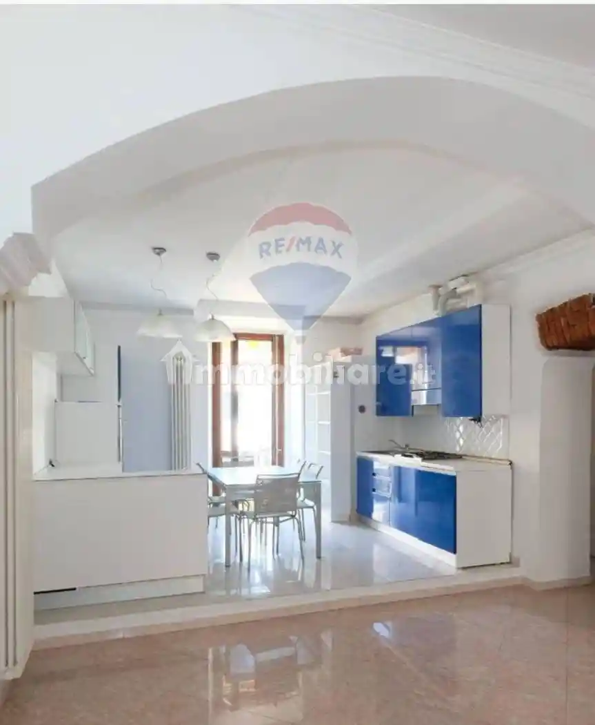 Trilocale viale Aguggiari 13, Centro, Varese - foto 3