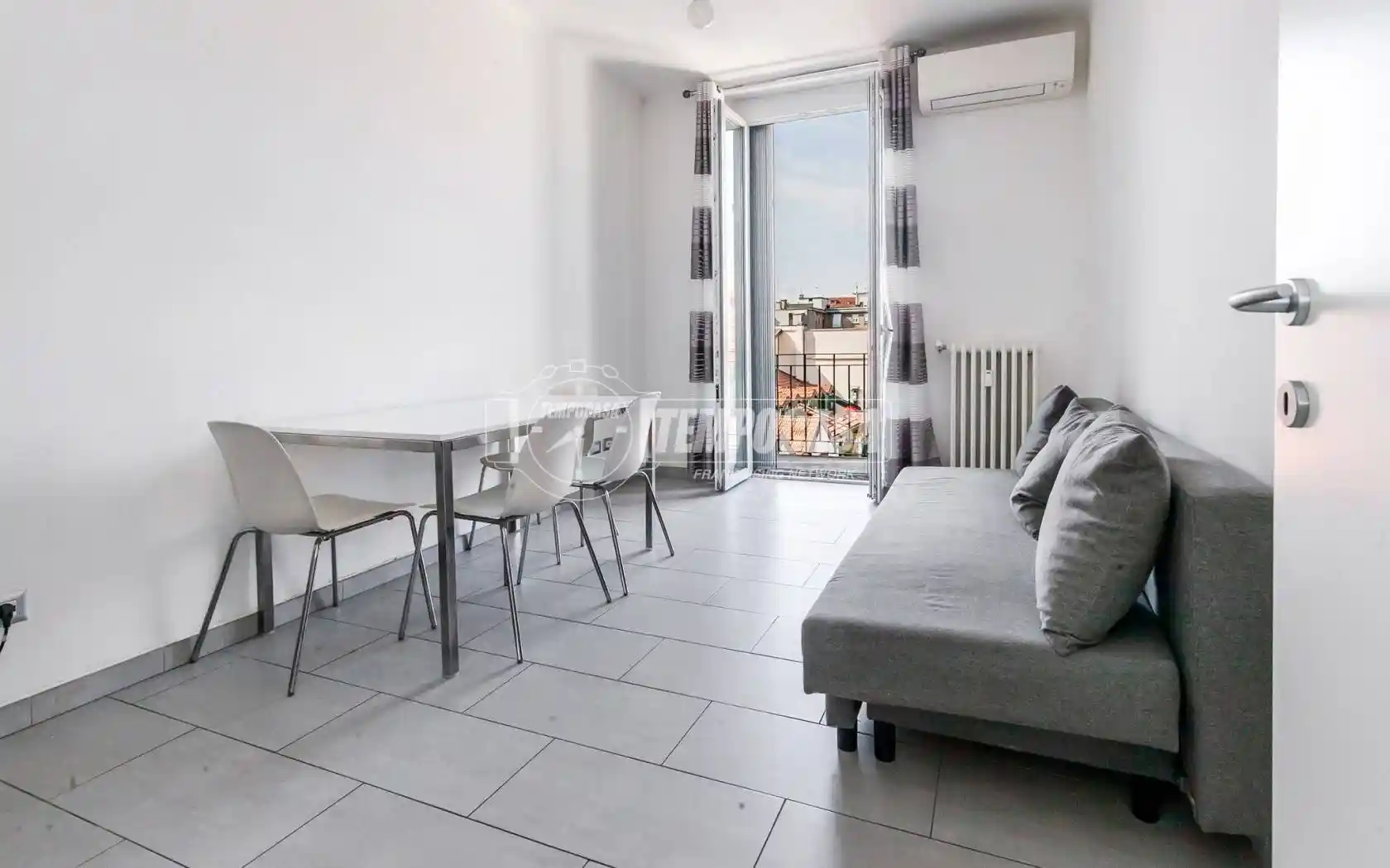 Bilocale via Andrea Solari 32, Solari, Milano - foto 2