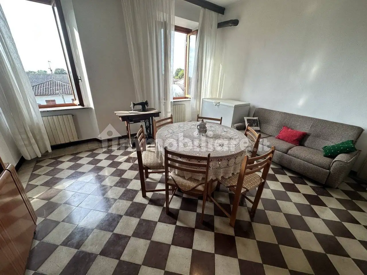 Trilocale via Platona 33, Centro, Castelvetro Piacentino - foto 2