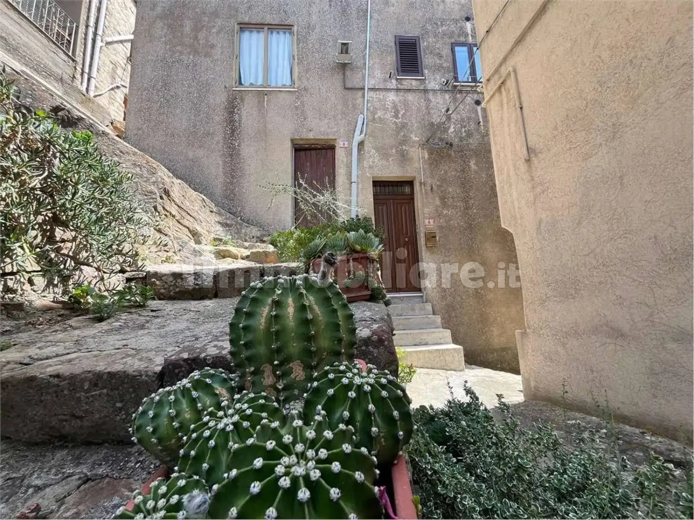 Appartamento in vendita a Geraci Siculo