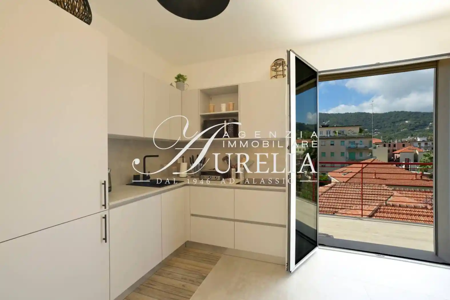 Bilocale via San Giovanni Bosco 7, Centro, Alassio - foto 3