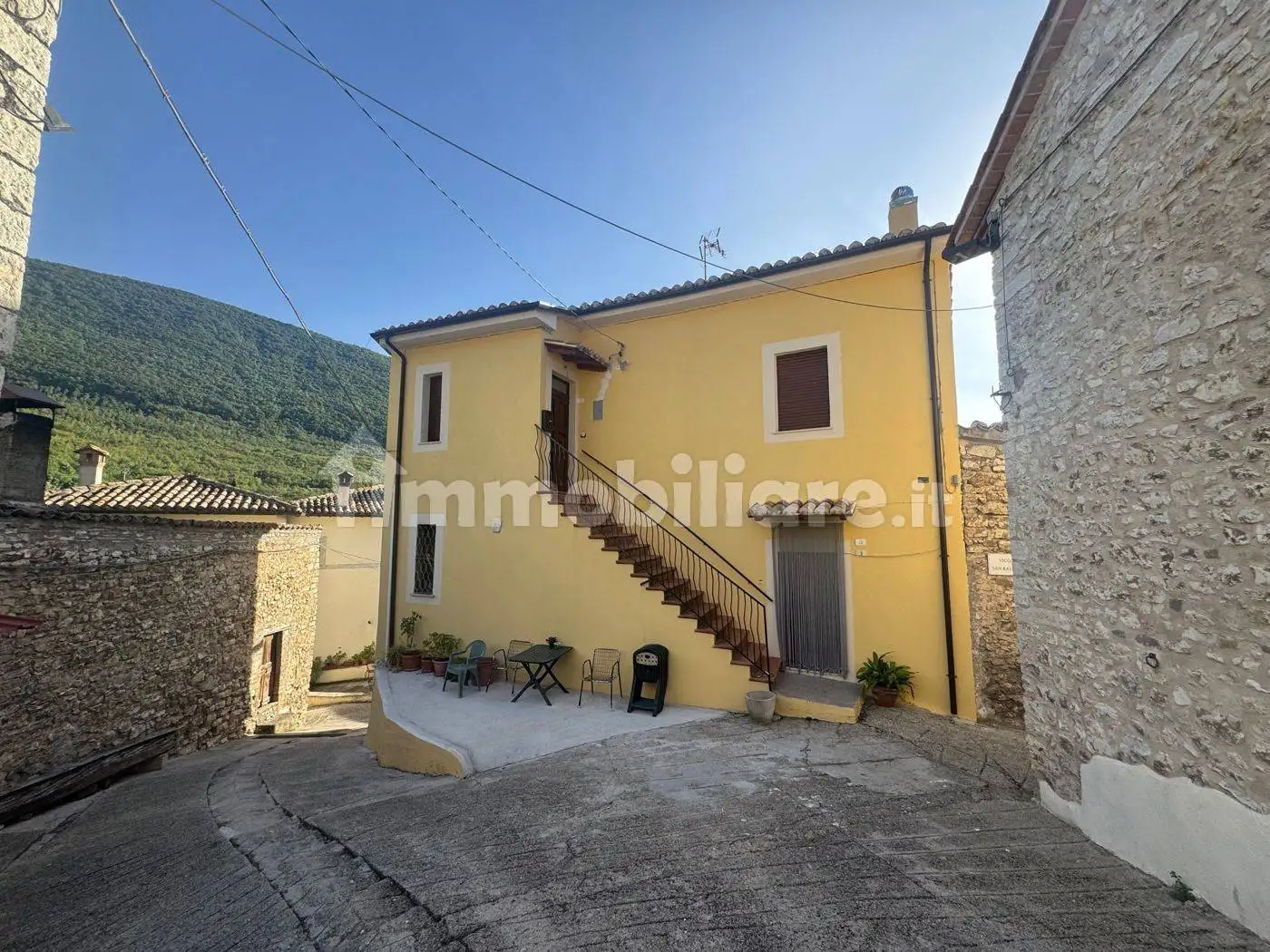 Appartamento in vendita a Ferentillo