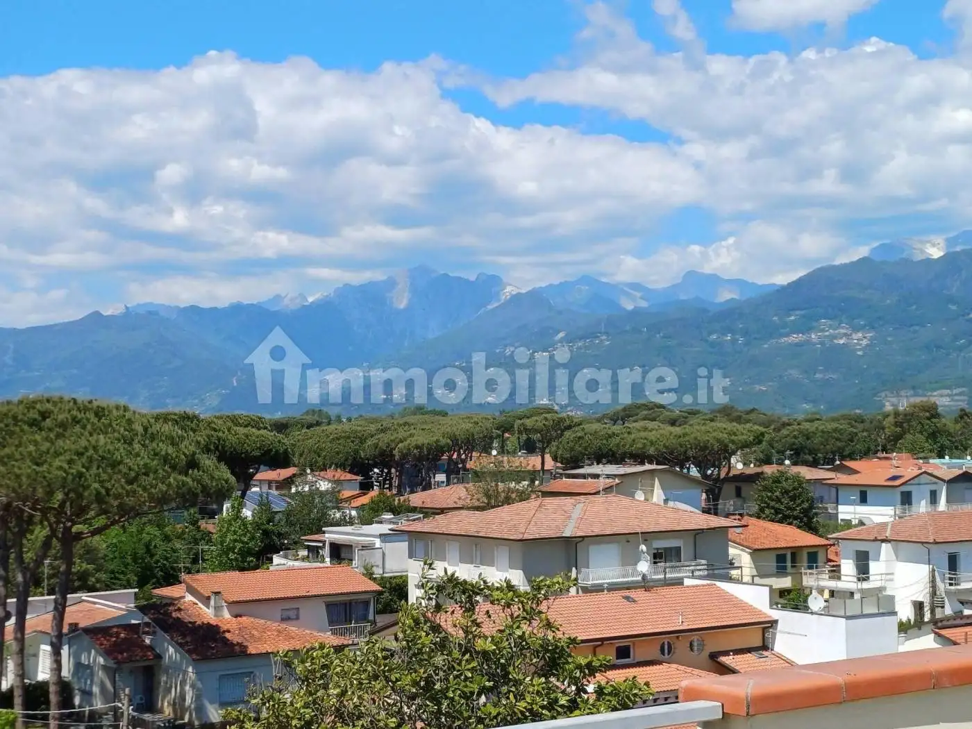 Palazzo - Edificio in Affitto - foto 2