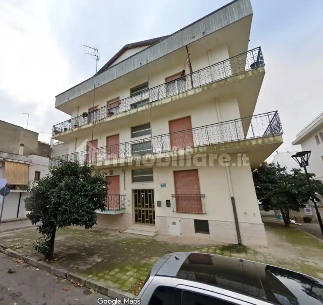 Appartamento via Carlo Levi 9, Centro, Bernalda - foto 2