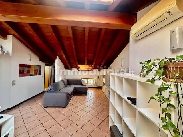 Attico - Mansarda in affitto a Chiari