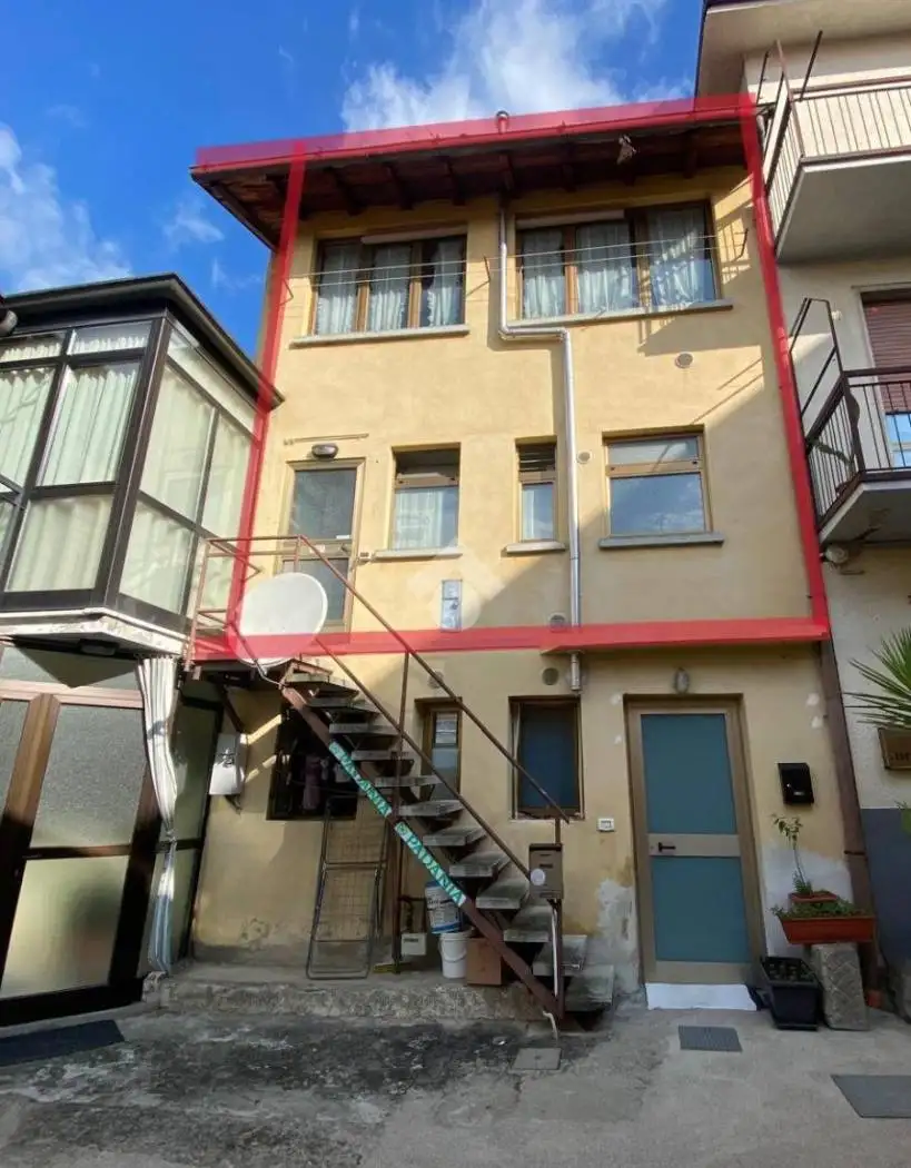 Casa indipendente in vendita a Villa d'Almè