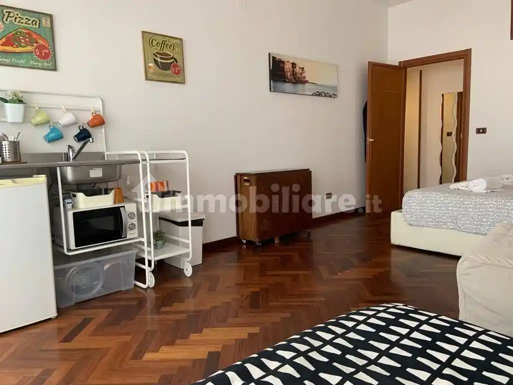 Bilocale via Duomo 348, Borgo Orefici, Napoli - foto 2