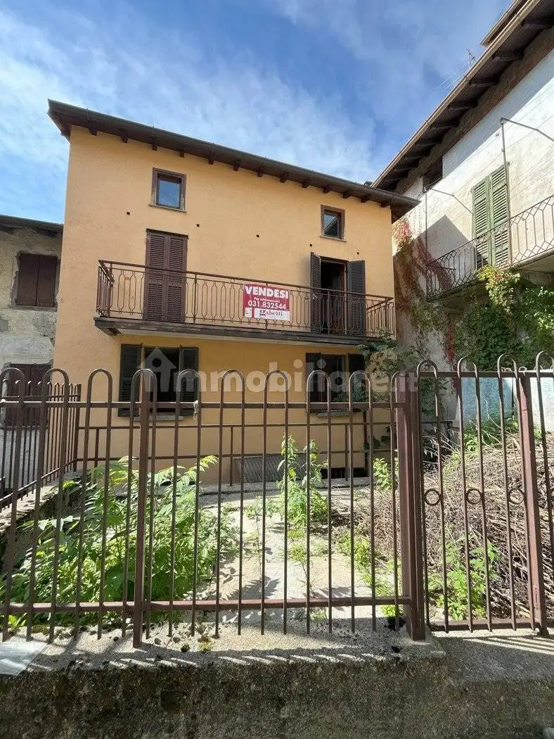 Casa indipendente in vendita a Faggeto Lario