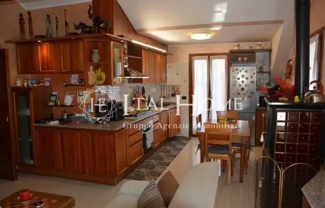 Quadrilocale ottimo stato, quarto piano, Centro, Edolo - foto 5