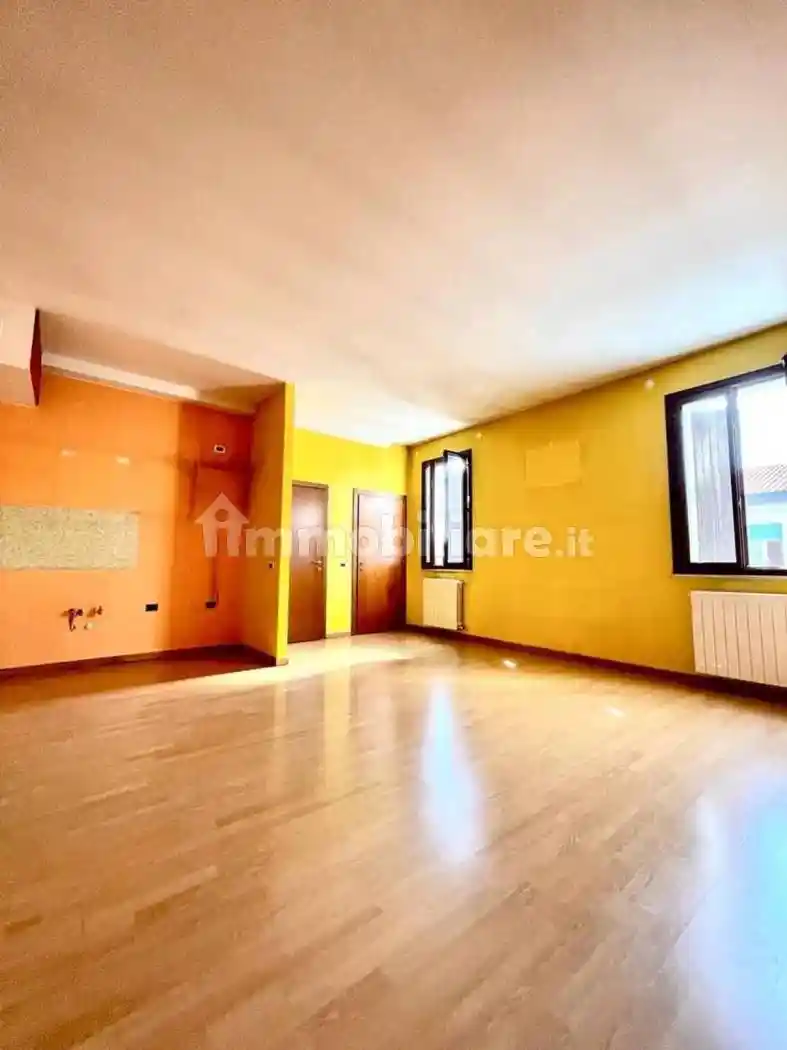 Appartamento in vendita a Russi