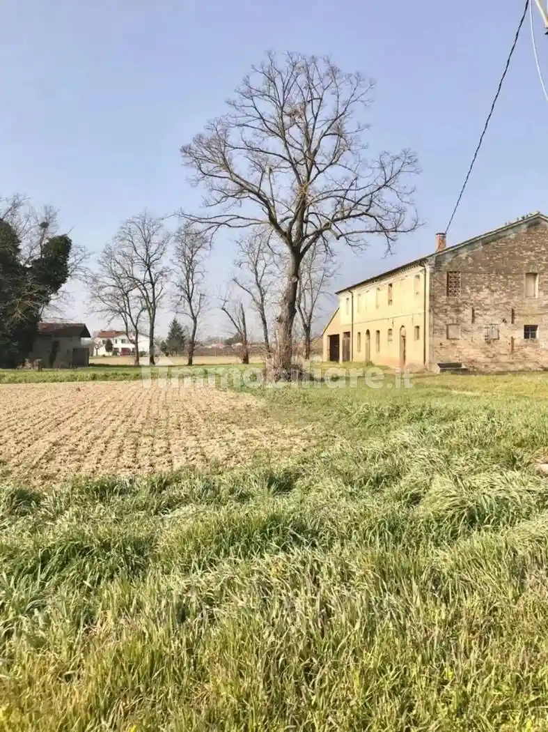 Rustico - Casale in vendita a Ravenna