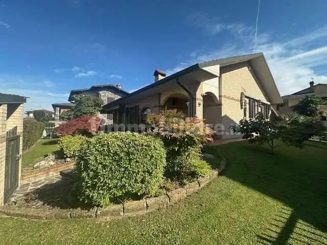 Villa in vendita a Casalmaiocco