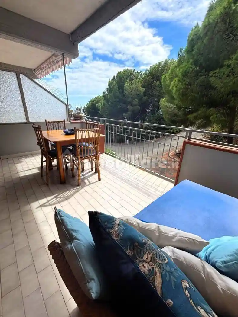 Appartamento in vendita a Letojanni