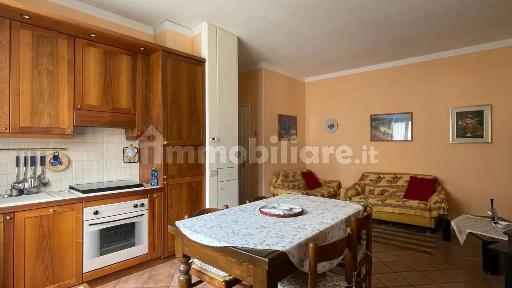 Appartamento in affitto a Salò