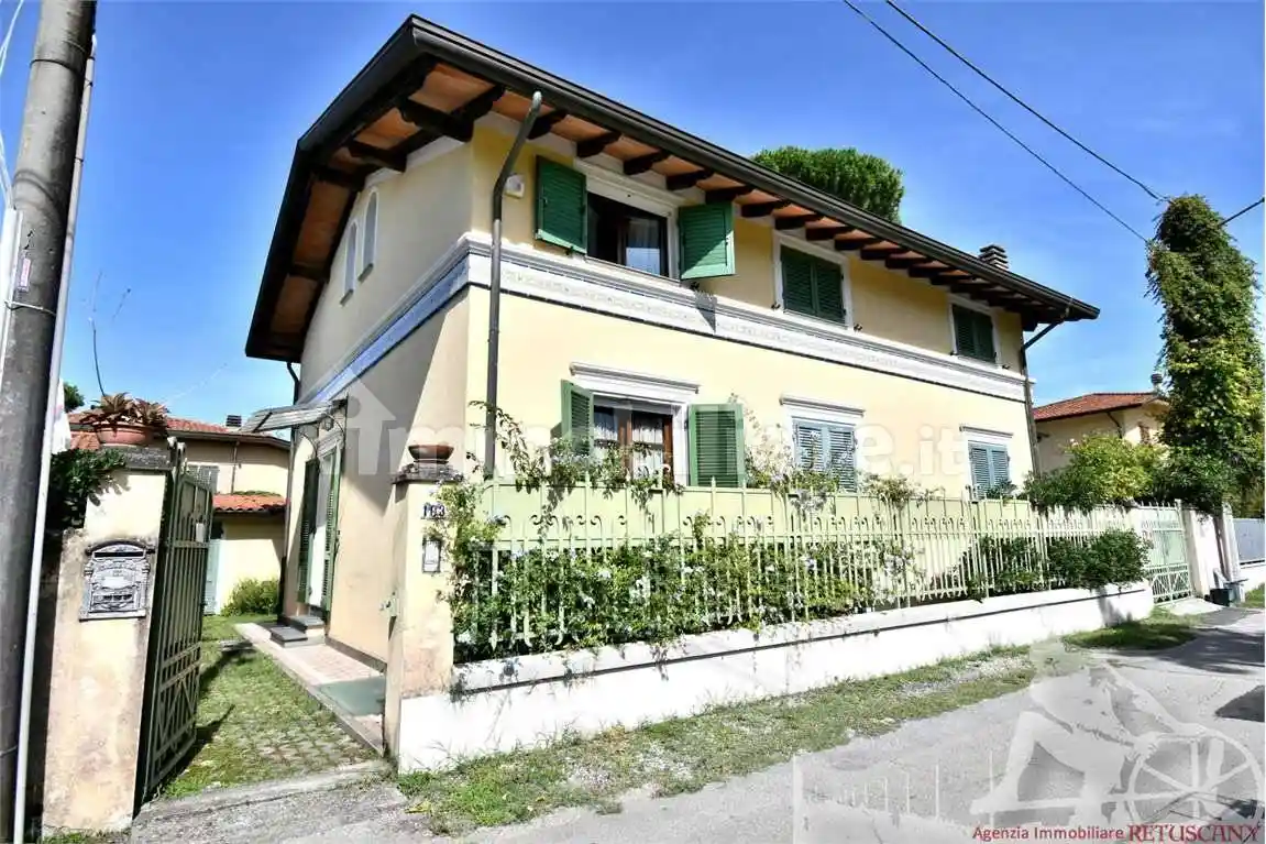 Villa in affitto a Pietrasanta