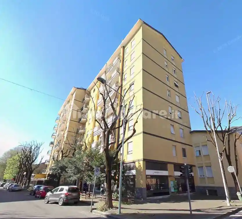 Appartamento in vendita a Desio