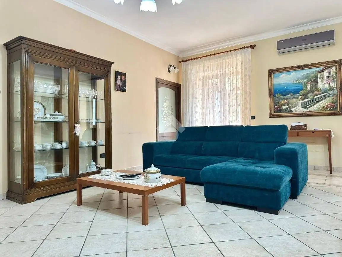 Villa in vendita a Giugliano in Campania