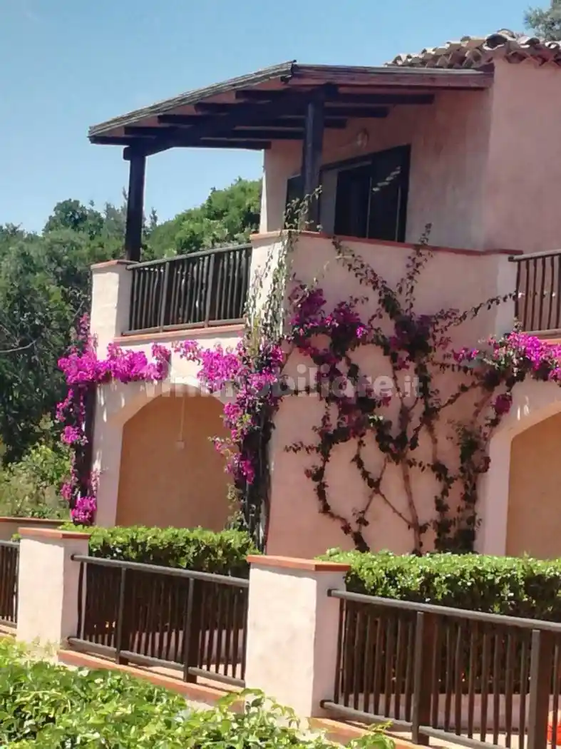 Appartamento in vendita a Arzachena