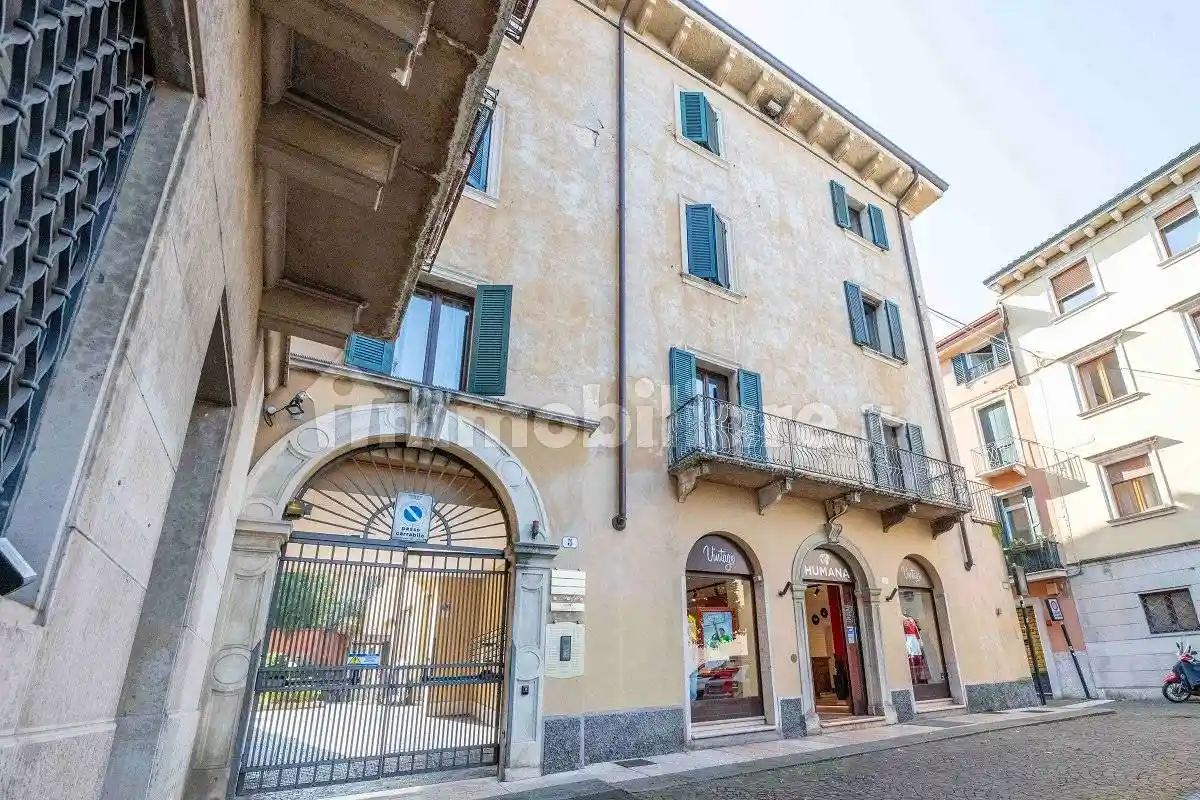 Appartamento in vendita a Verona