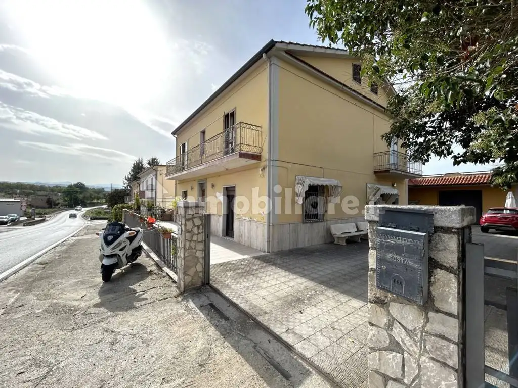 Villa in vendita a Mirabella Eclano