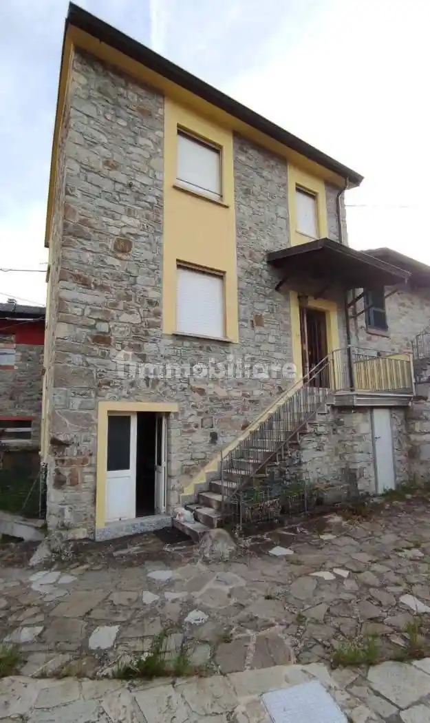 Villa in vendita a Ferriere