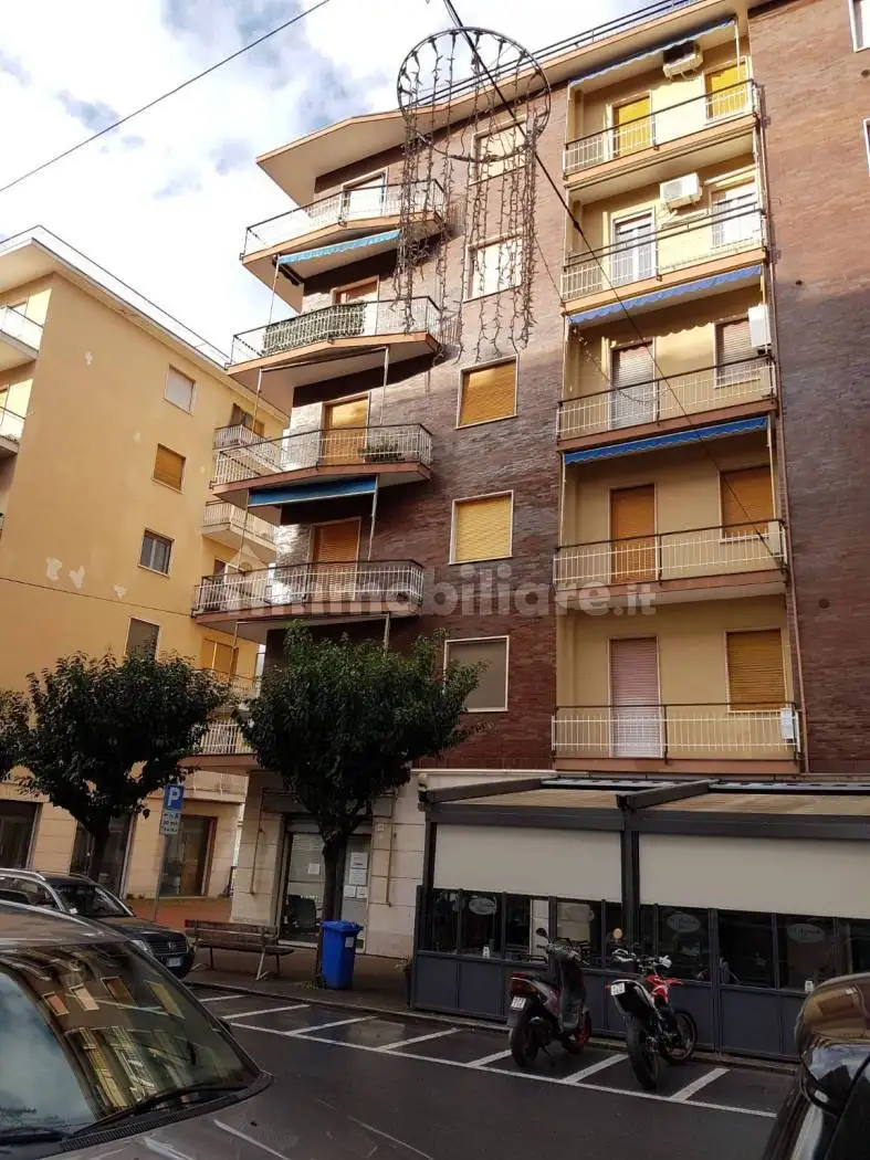 Appartamento in affitto a Andora