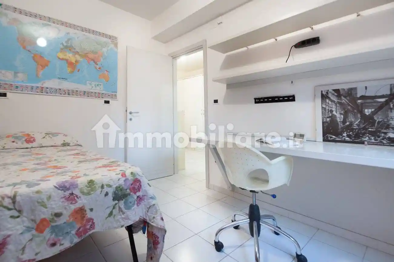 Trilocale viale Regina Elena 49, Piazza Salotto - Corso Umberto, Pescara - foto 3