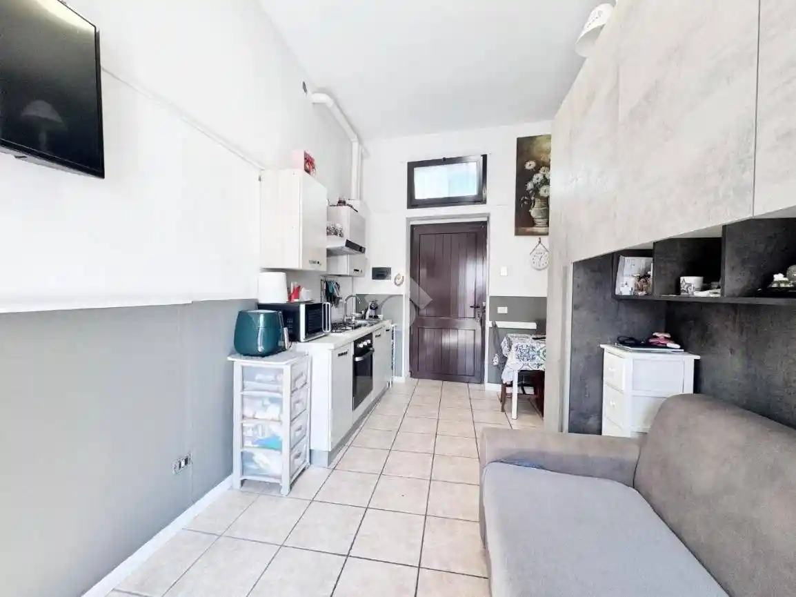 Monolocale via Giacomo Leopardi 10, Ospedale, Seregno - foto 3