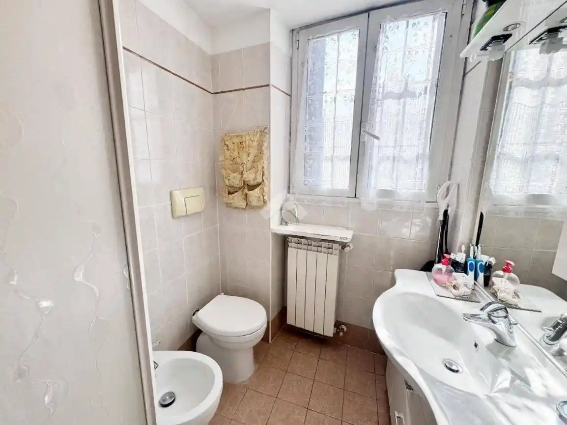 Monolocale via Giacomo Leopardi 10, Ospedale, Seregno - foto 4